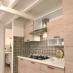 La Corte Delle *