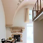 La Corte Delle *