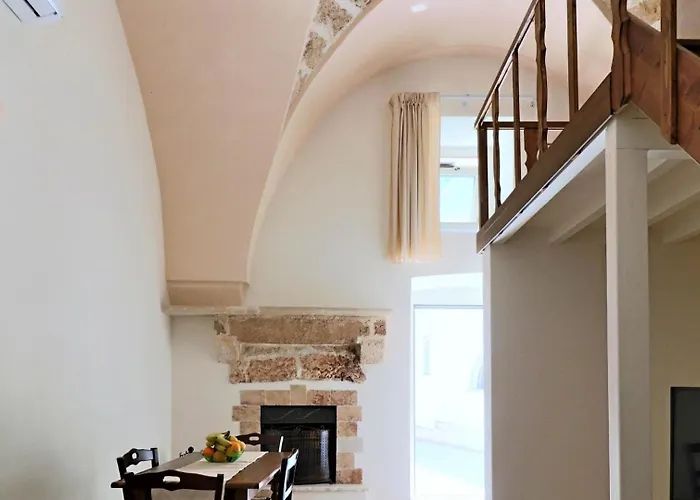 La Corte Delle *